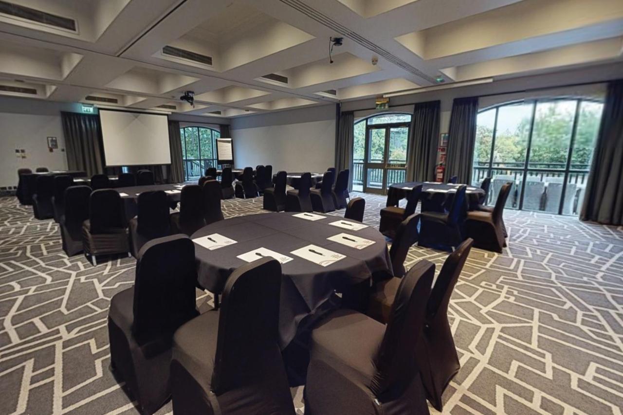 Village Hotel Nottingham บีสตัน ภายนอก รูปภาพ